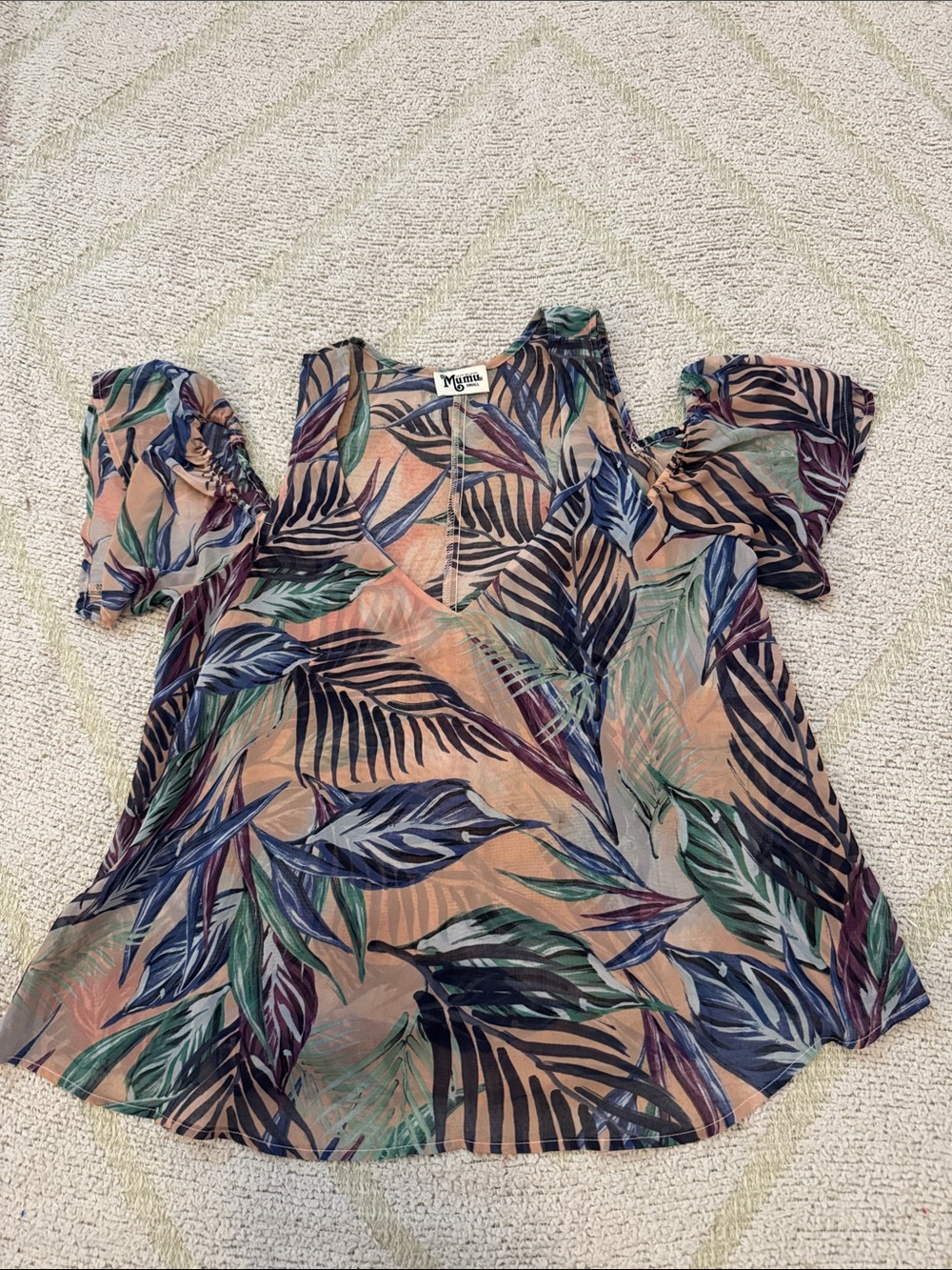 Show me your Mumu Tropical Leaf Print Flutter Sleeve Blouse Small